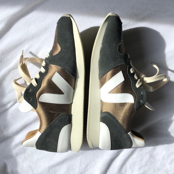 Veja Shoes - Veja Sneakers